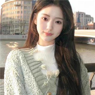 橙色女孩